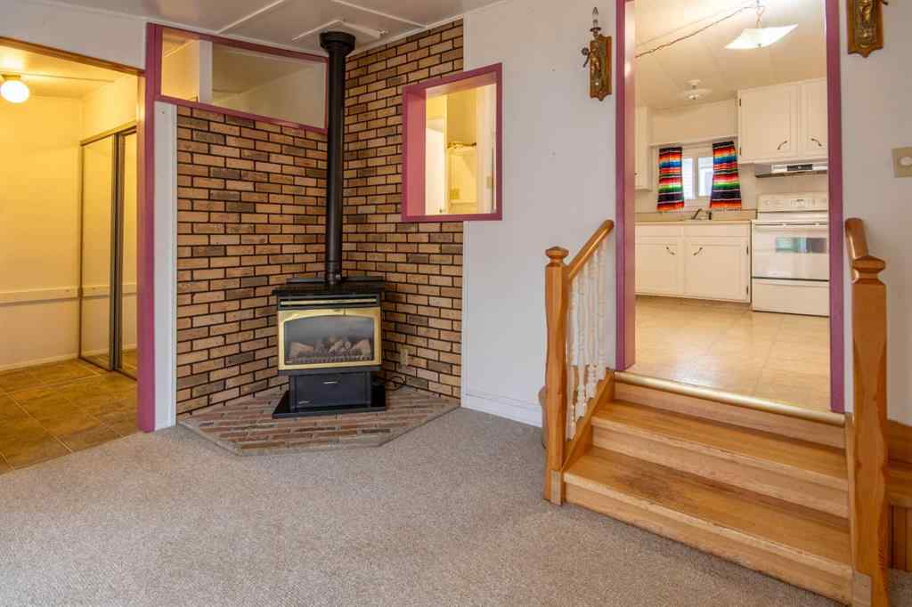 MLS® A2268560 - 216 5 Street NW in NONE Sundre, Residential