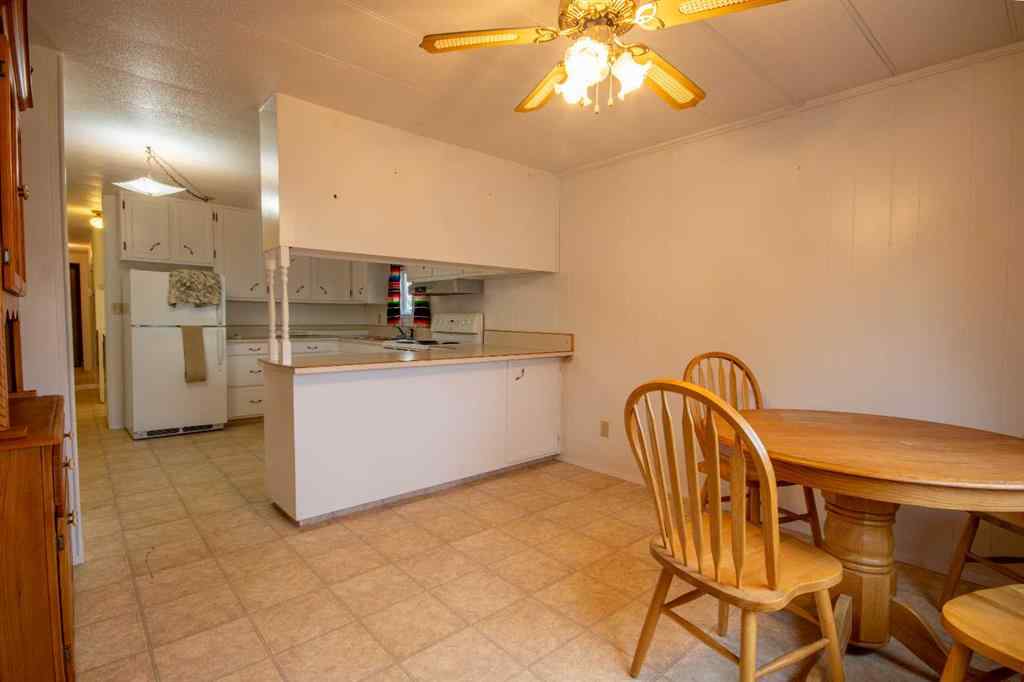 MLS® A2268560 - 216 5 Street NW in NONE Sundre, Residential