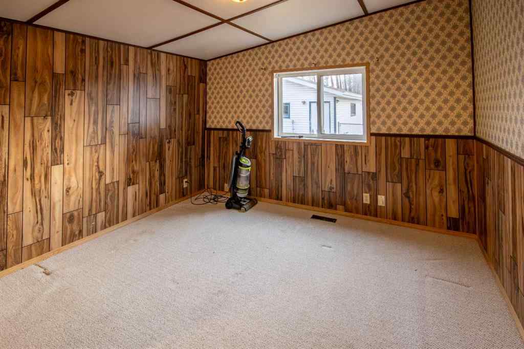 MLS® A2268560 - 216 5 Street NW in NONE Sundre, Residential