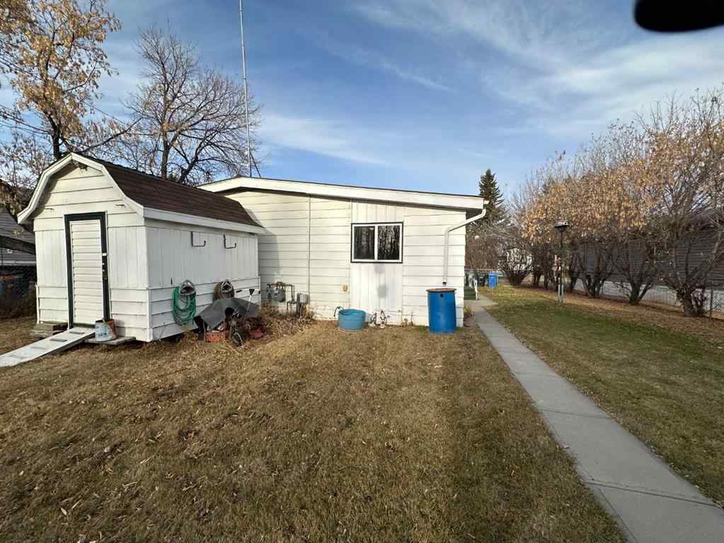 MLS® A2268560 - 216 5 Street NW in NONE Sundre, Residential