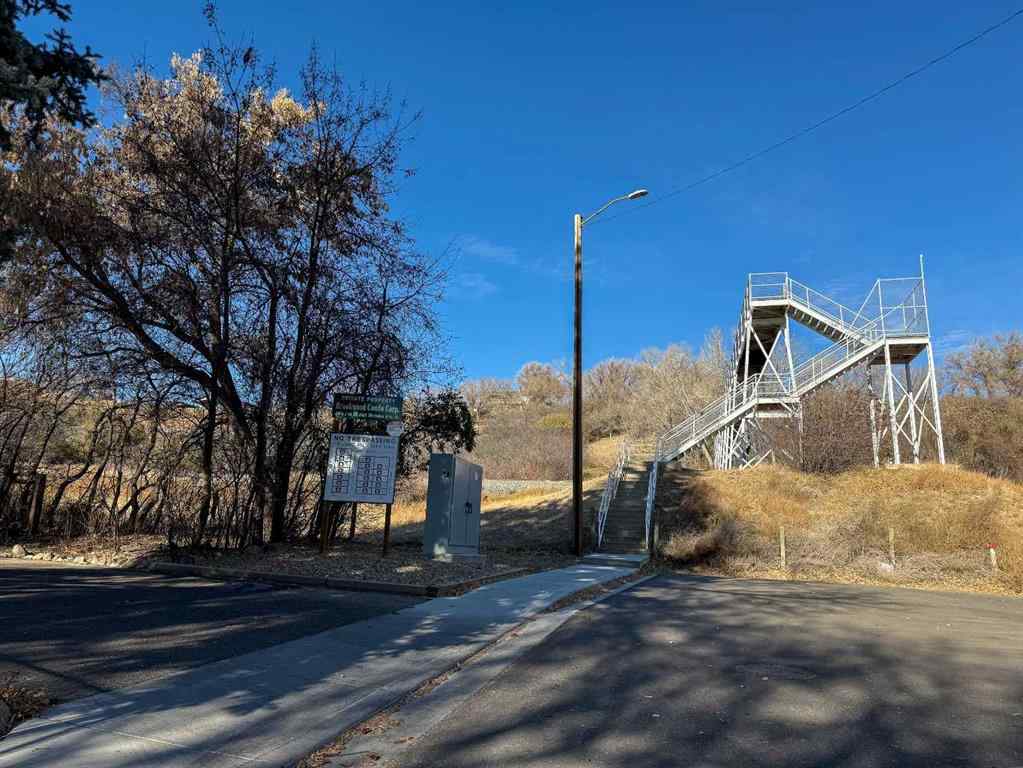 MLS® A2268561 - Unit #3 448 Division Avenue N in Riverside Medicine Hat, Residential