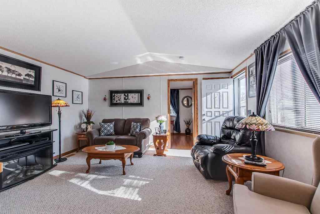 MLS® A2268561 - Unit #3 448 Division Avenue N in Riverside Medicine Hat, Residential