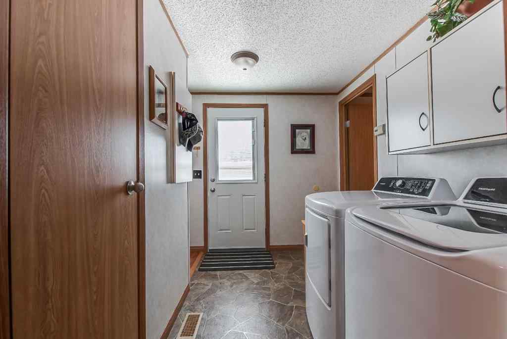 MLS® A2268561 - Unit #3 448 Division Avenue N in Riverside Medicine Hat, Residential