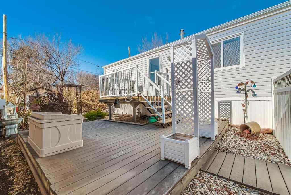 MLS® A2268561 - Unit #3 448 Division Avenue N in Riverside Medicine Hat, Residential