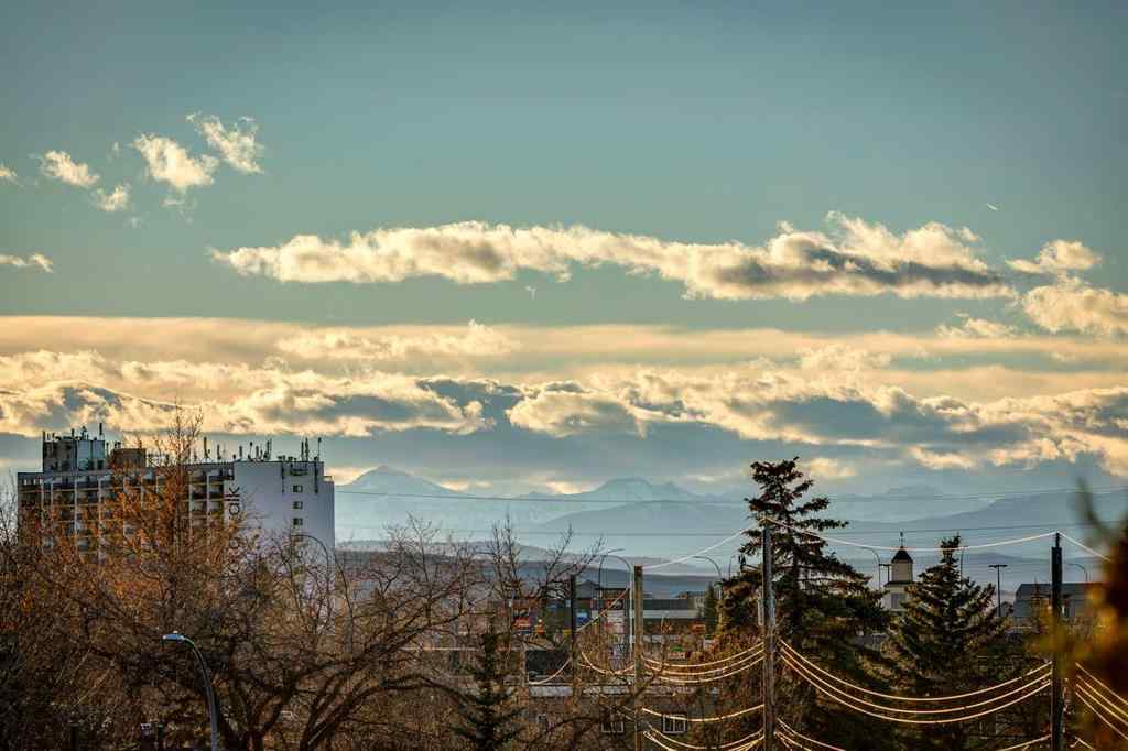 MLS® A2268563 - Unit #403 3810 43 Street SW in Glenbrook Calgary, Residential