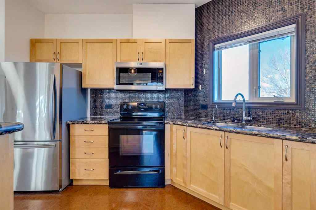 MLS® A2268563 - Unit #403 3810 43 Street SW in Glenbrook Calgary, Residential