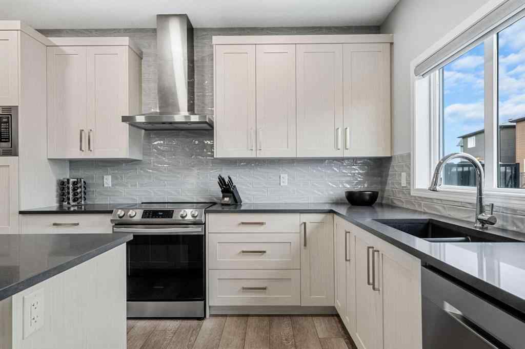 MLS&reg; # A2268568 - 1020 Chinook Gate Heath SW in Chinook Gate Airdrie, Residential Open Houses