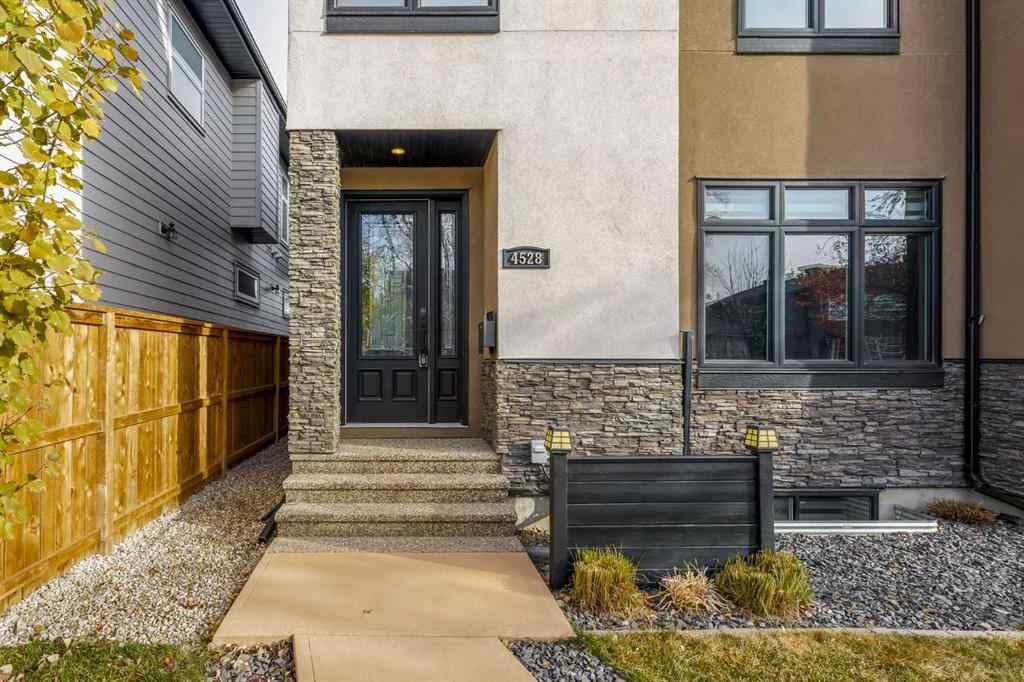 MLS® A2268569 - 4528 17 Avenue NW in Montgomery Calgary, Residential