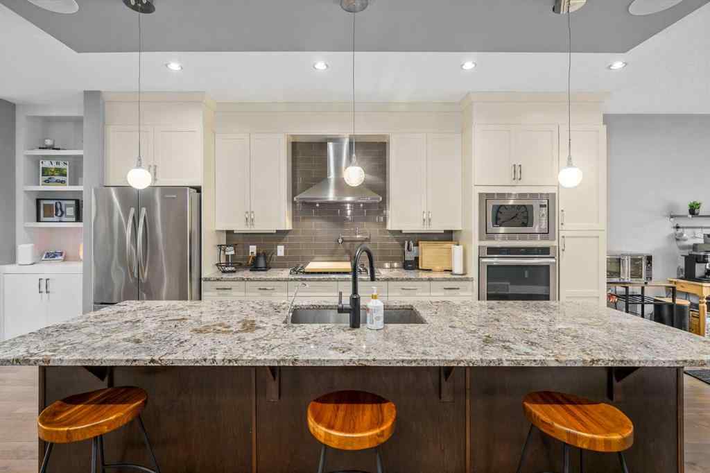 MLS® A2268569 - 4528 17 Avenue NW in Montgomery Calgary, Residential