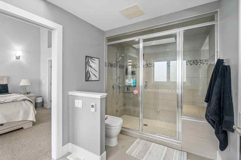 MLS® A2268569 - 4528 17 Avenue NW in Montgomery Calgary, Residential