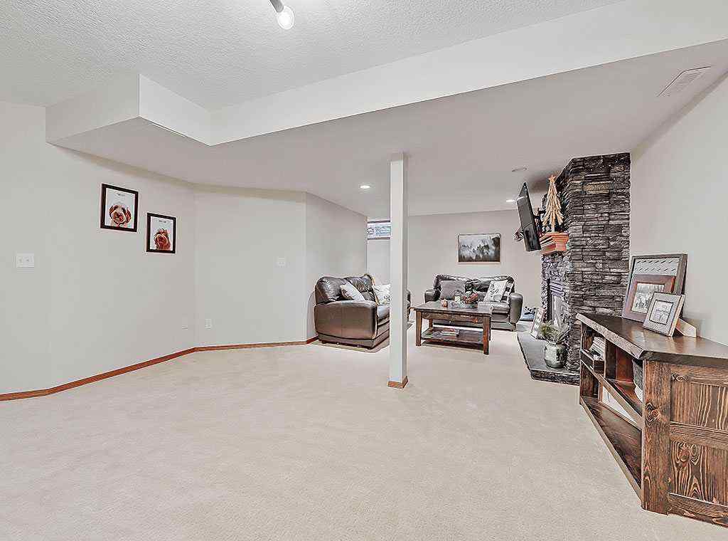 MLS® A2268572 - 1527 10 Avenue SE in Sunshine Meadow High River, Residential