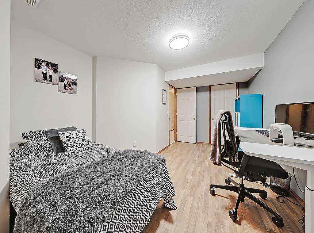 MLS® A2268572 - 1527 10 Avenue SE in Sunshine Meadow High River, Residential