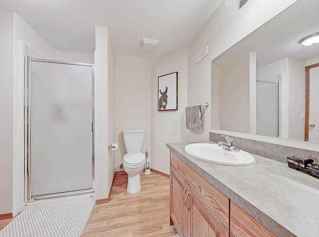 MLS® A2268572 - 1527 10 Avenue SE in Sunshine Meadow High River, Residential