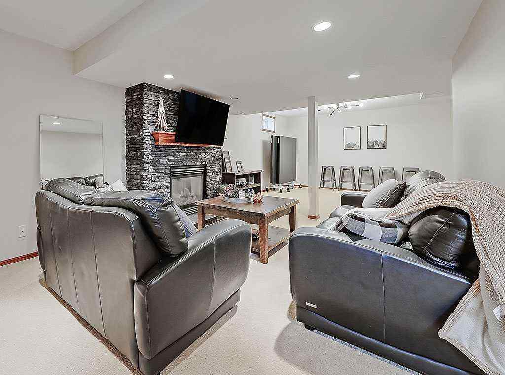 MLS® A2268572 - 1527 10 Avenue SE in Sunshine Meadow High River, Residential