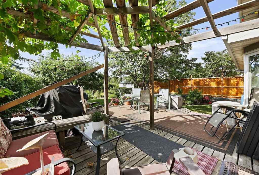 MLS® A2268576 - 100 Hawkfield Crescent NW in Hawkwood Calgary, Residential