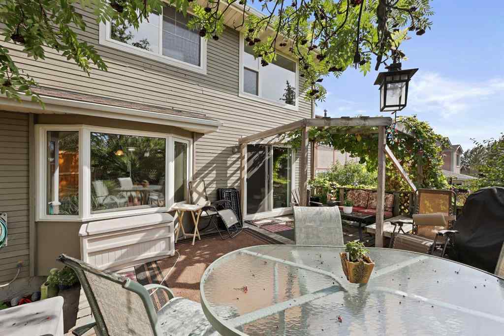 MLS® A2268576 - 100 Hawkfield Crescent NW in Hawkwood Calgary, Residential