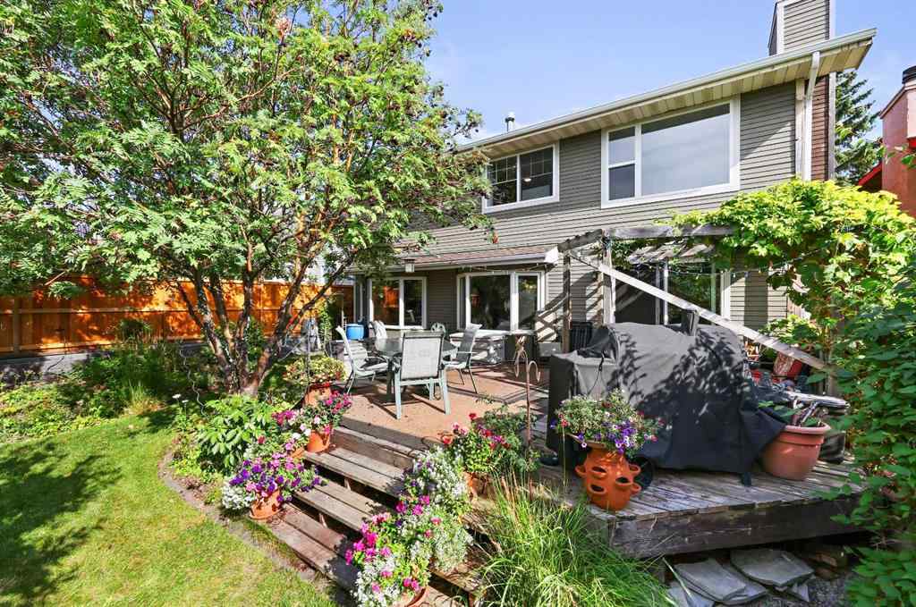 MLS® A2268576 - 100 Hawkfield Crescent NW in Hawkwood Calgary, Residential