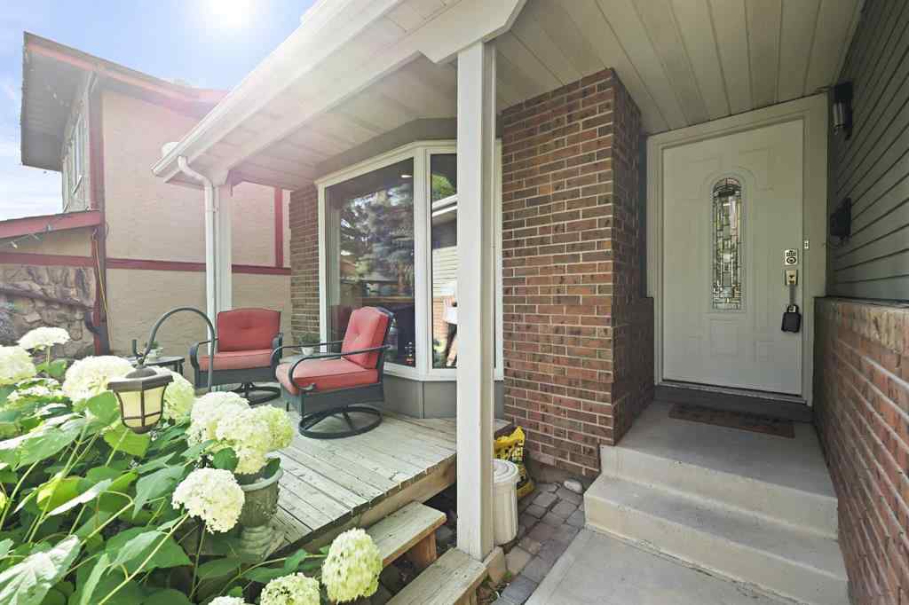 MLS® A2268576 - 100 Hawkfield Crescent NW in Hawkwood Calgary, Residential