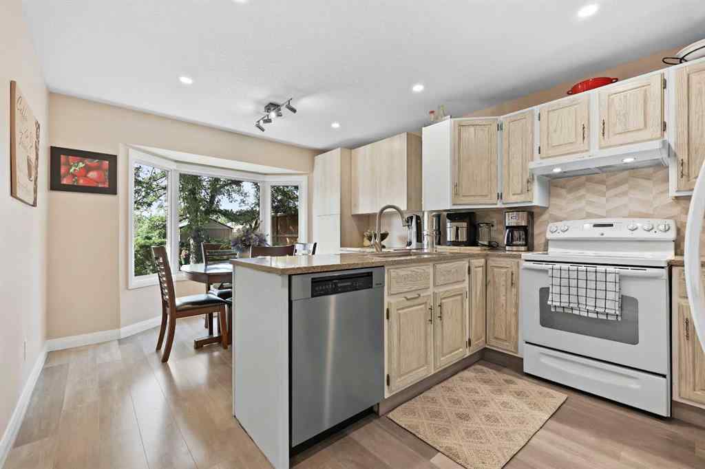 MLS® A2268576 - 100 Hawkfield Crescent NW in Hawkwood Calgary, Residential