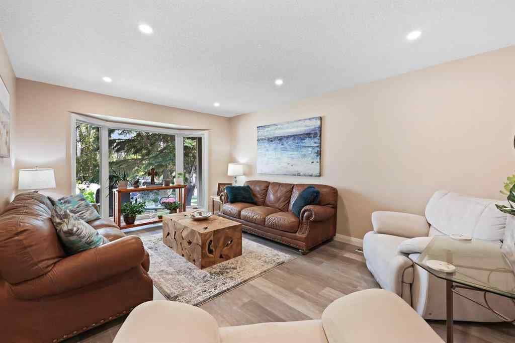 MLS® A2268576 - 100 Hawkfield Crescent NW in Hawkwood Calgary, Residential