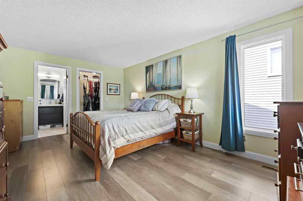 MLS® A2268576 - 100 Hawkfield Crescent NW in Hawkwood Calgary, Residential
