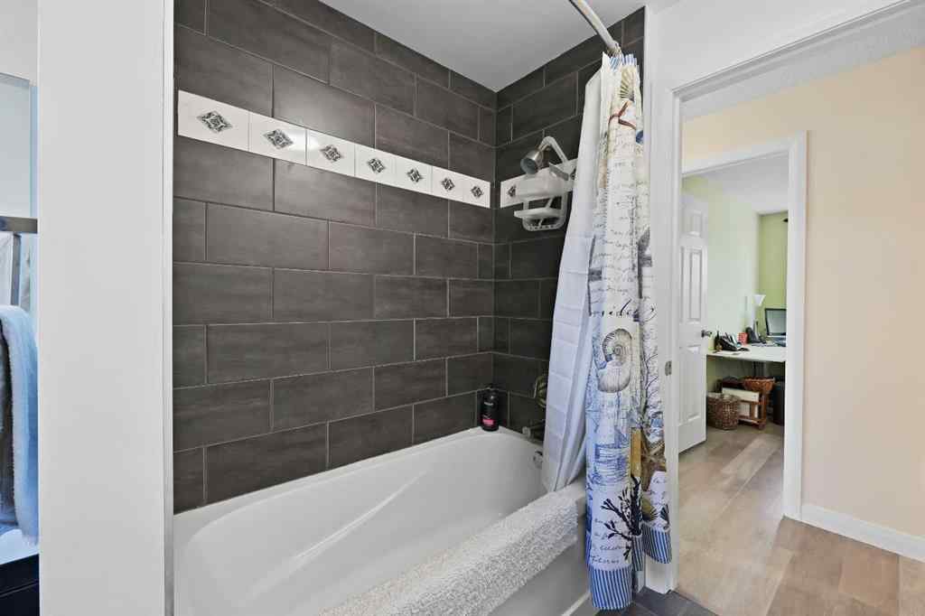 MLS® A2268576 - 100 Hawkfield Crescent NW in Hawkwood Calgary, Residential