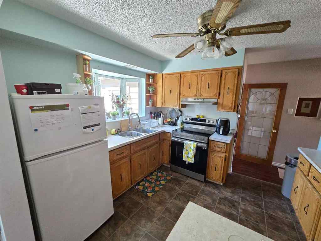 MLS&reg; # A2268581 - 8602 95 Street  in North End Peace River, Residential Open Houses