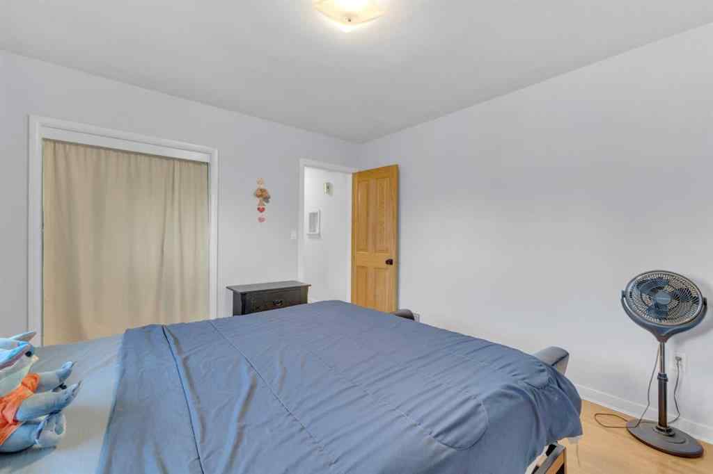 MLS&reg; # A2268585 - 5422 37 Street  in West Park Red Deer, Residential Open Houses