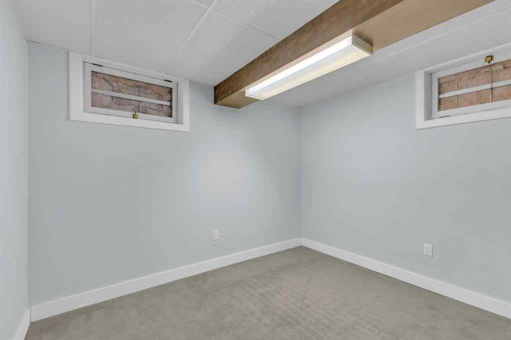 MLS&reg; # A2268585 - 5422 37 Street  in West Park Red Deer, Residential Open Houses