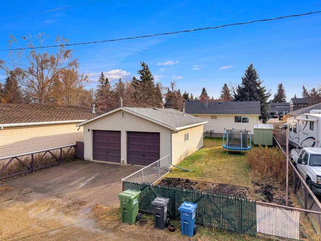 MLS&reg; # A2268585 - 5422 37 Street  in West Park Red Deer, Residential Open Houses