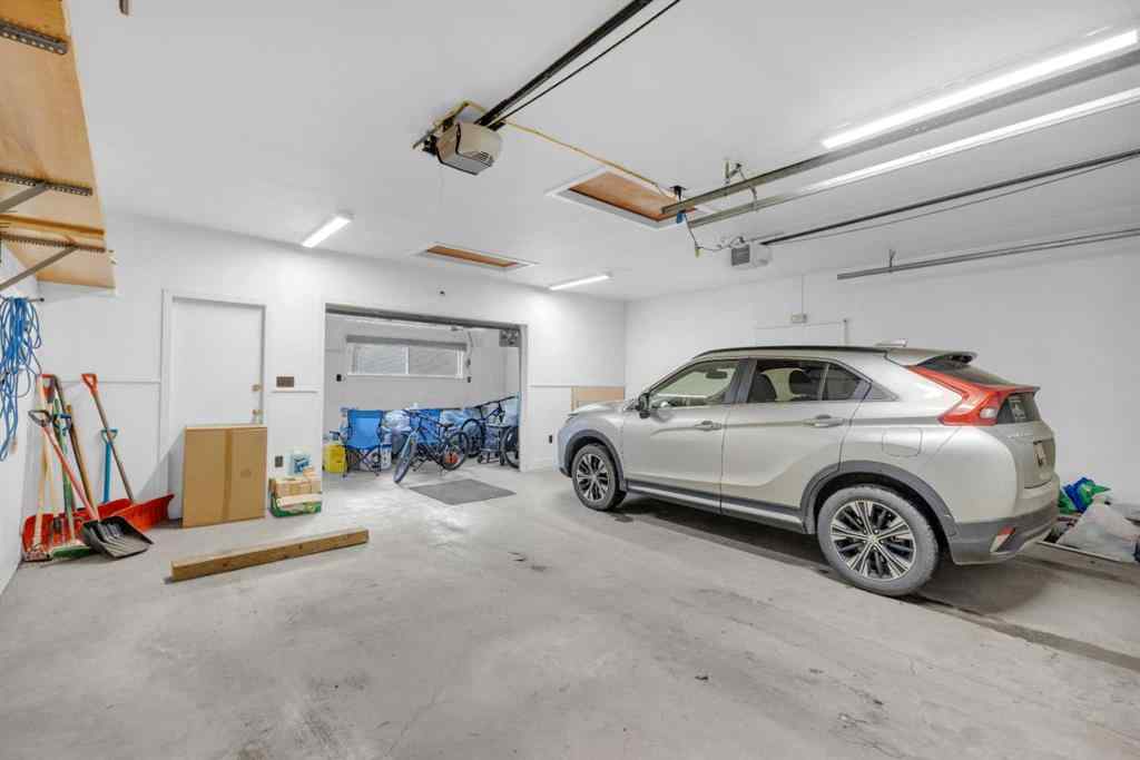 MLS&reg; # A2268585 - 5422 37 Street  in West Park Red Deer, Residential Open Houses