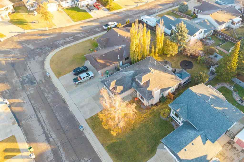 MLS&reg; # A2268586 - 3805 58 Avenue  in Southridge Lloydminster, Residential Open Houses