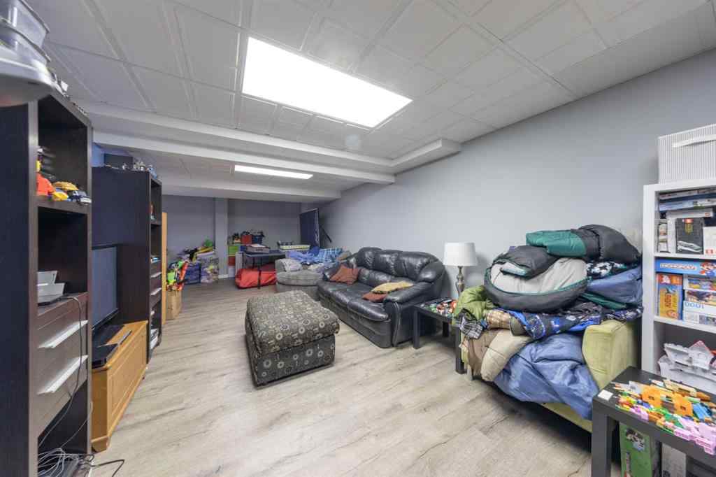 MLS&reg; # A2268586 - 3805 58 Avenue  in Southridge Lloydminster, Residential Open Houses