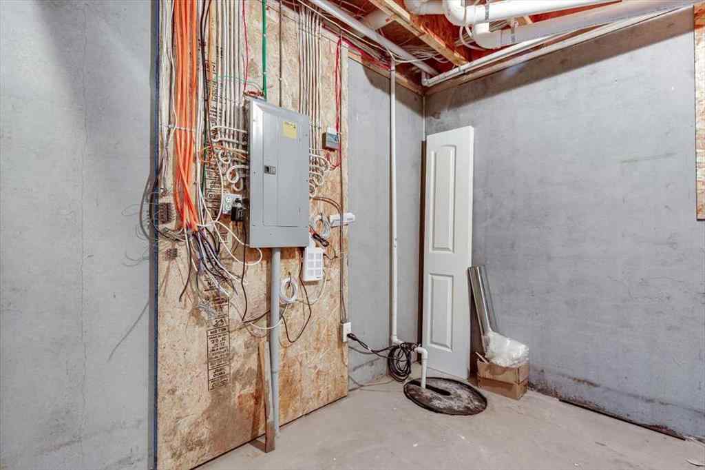 MLS&reg; # A2268589 - 4206 41 Street Close  in Riverside Ponoka, Residential Open Houses