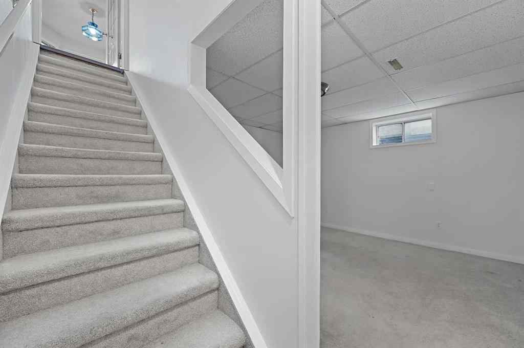 MLS® A2268608 - 182 Coventry Close NE in Coventry Hills Calgary, Residential