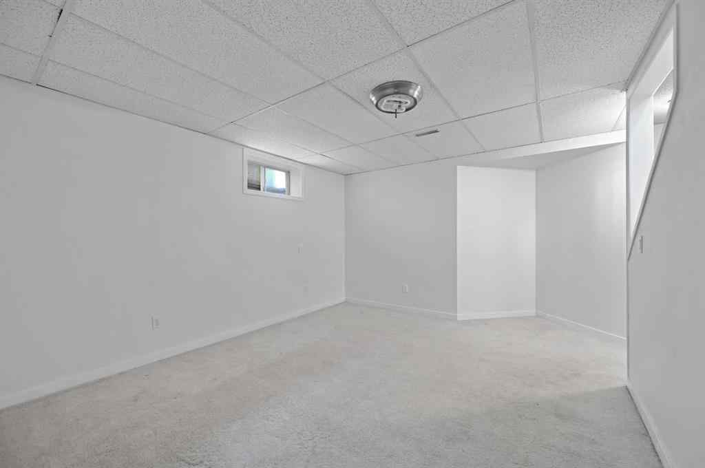 MLS® A2268608 - 182 Coventry Close NE in Coventry Hills Calgary, Residential