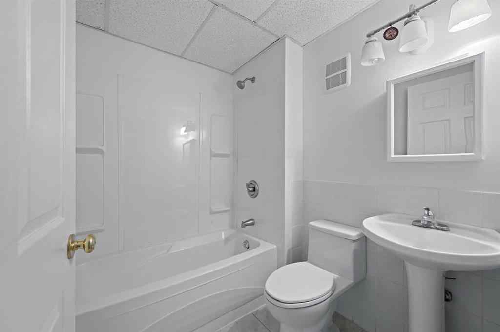 MLS® A2268608 - 182 Coventry Close NE in Coventry Hills Calgary, Residential