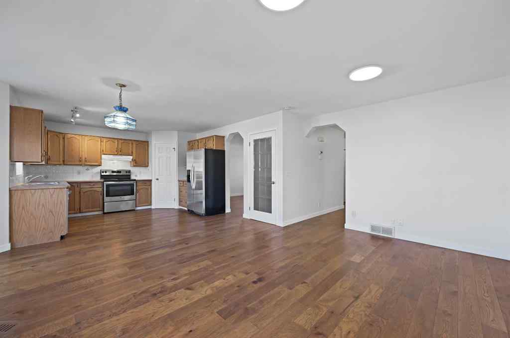 MLS® A2268608 - 182 Coventry Close NE in Coventry Hills Calgary, Residential