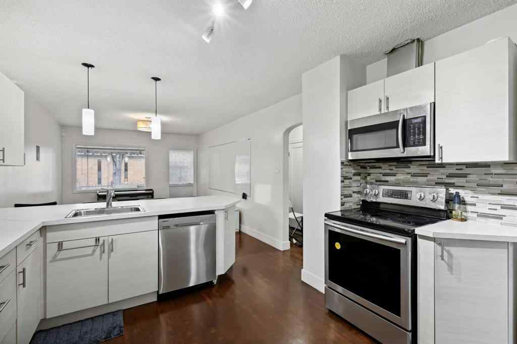 MLS® A2268621 - 230 8A Street NE in Bridgeland/Riverside Calgary, Residential