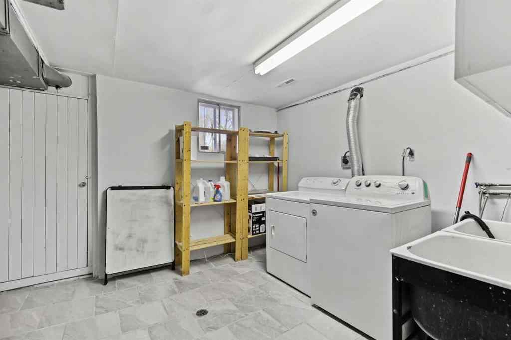 MLS® A2268621 - 230 8A Street NE in Bridgeland/Riverside Calgary, Residential