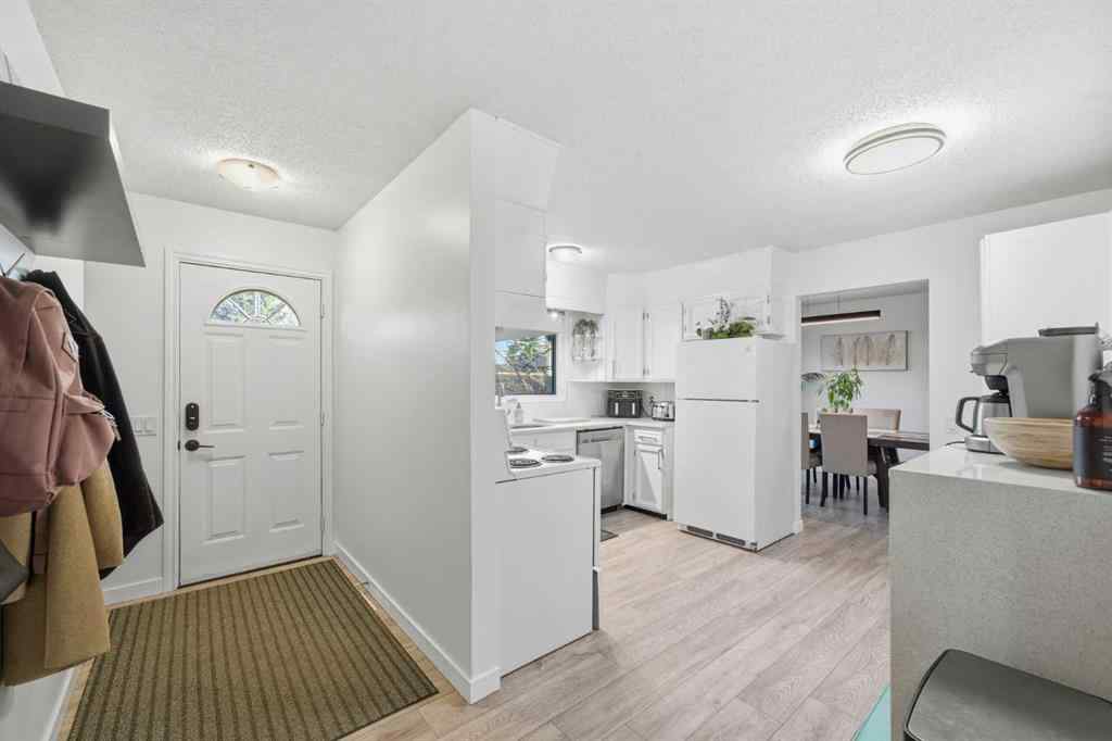 MLS® A2268625 - 67 Lake Sylvan Close SE in Bonavista Downs Calgary, Residential