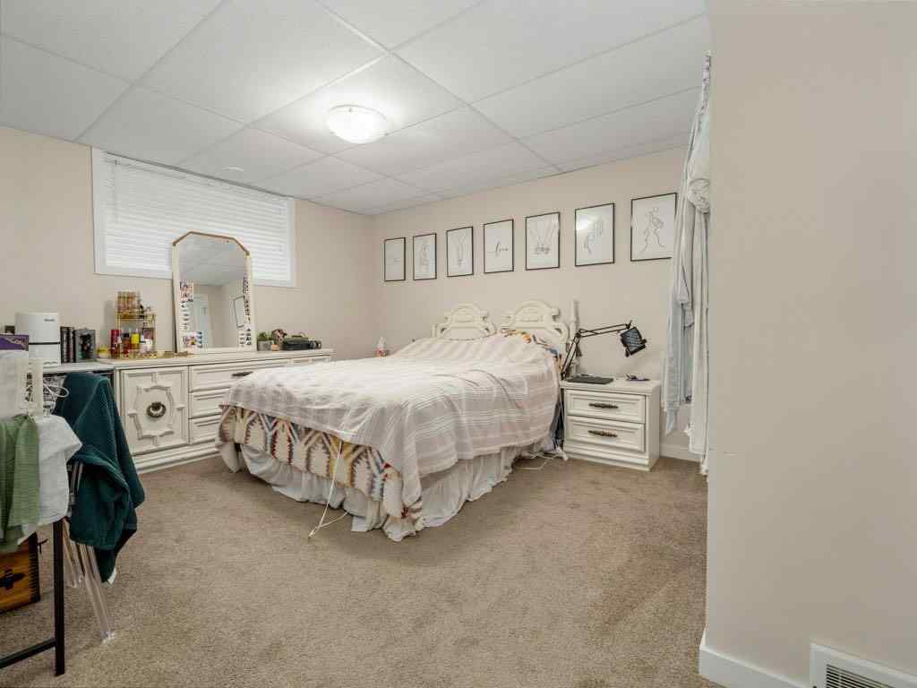 MLS&reg; # A2268627 - 359 Caledonia Boulevard W in The Crossings Lethbridge, Residential Open Houses