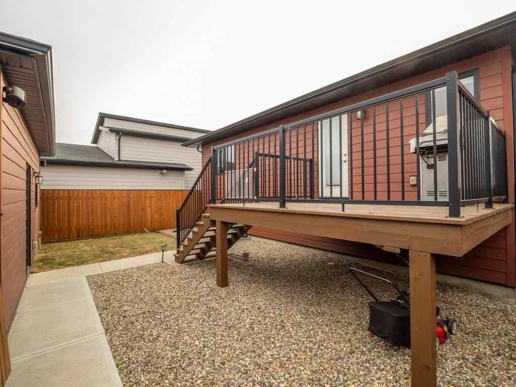 MLS&reg; # A2268627 - 359 Caledonia Boulevard W in The Crossings Lethbridge, Residential Open Houses