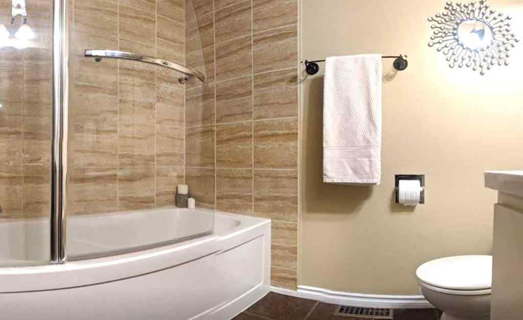 MLS® A2268628 - 11 Lake Newell Crescent E in Lakewood Brooks, Residential