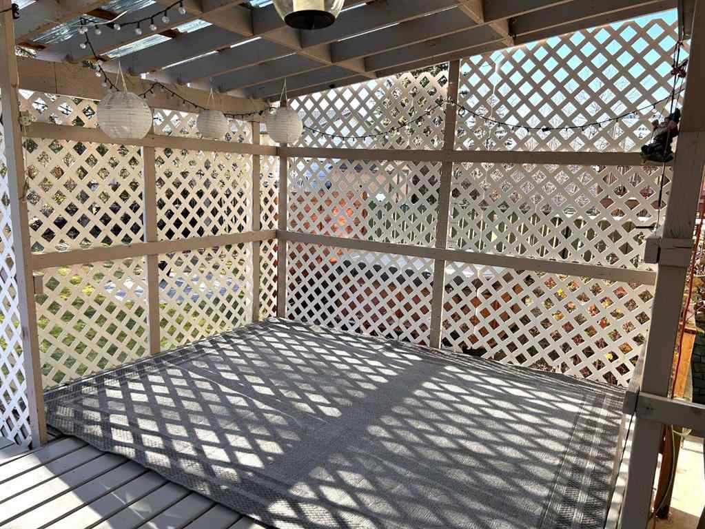 MLS® A2268628 - 11 Lake Newell Crescent E in Lakewood Brooks, Residential