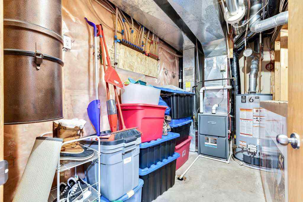 MLS® A2268629 - 100 Hillview Road  in Hillview Estates Strathmore, Residential