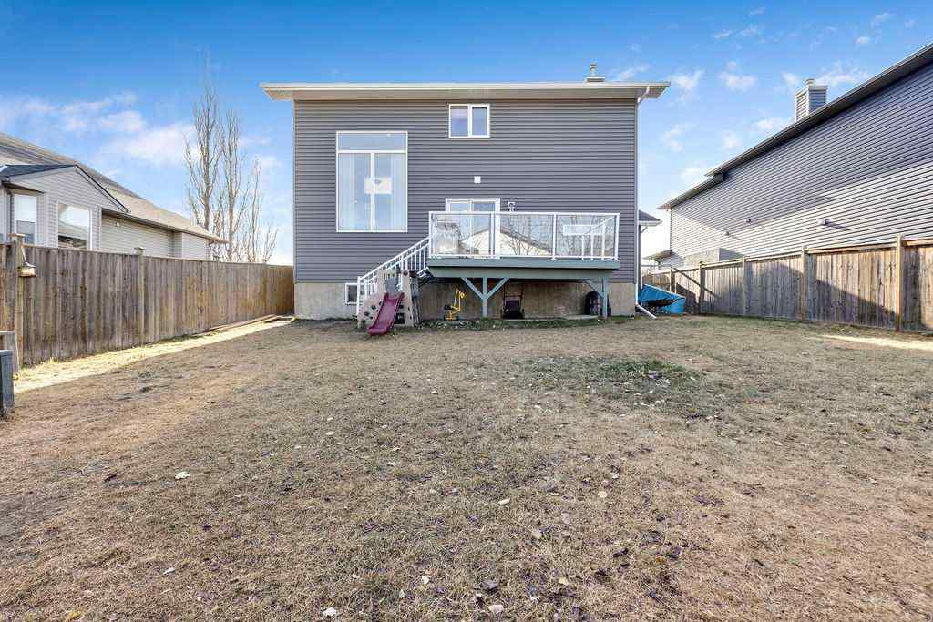 MLS® A2268629 - 100 Hillview Road  in Hillview Estates Strathmore, Residential