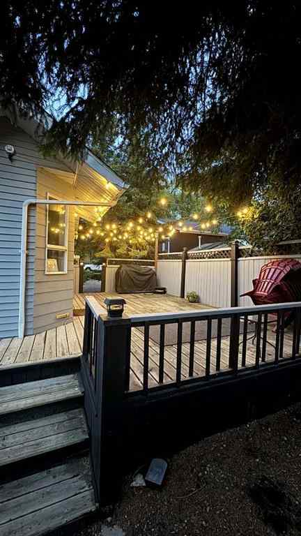 MLS® A2268637 - 726 12B Street N in Senator Buchanan Lethbridge, Residential