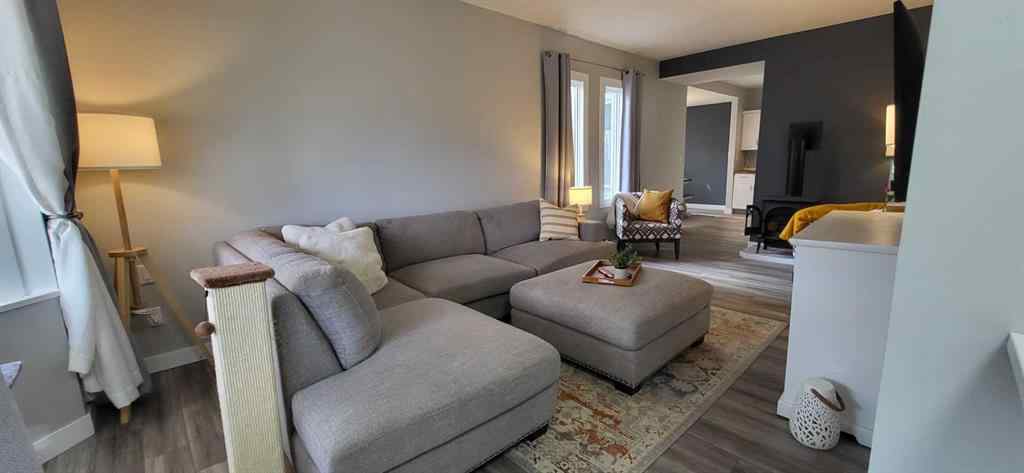 MLS® A2268637 - 726 12B Street N in Senator Buchanan Lethbridge, Residential