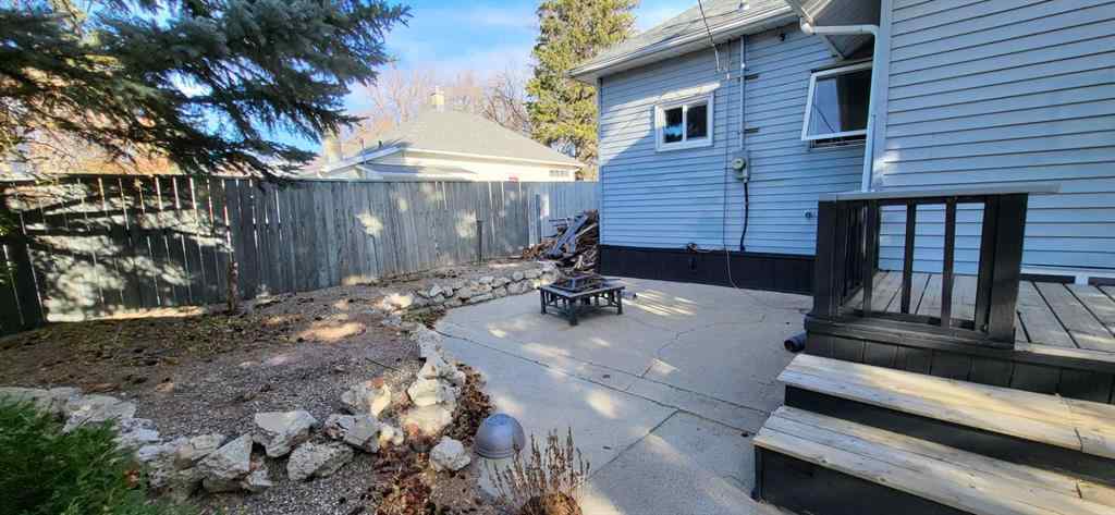 MLS® A2268637 - 726 12B Street N in Senator Buchanan Lethbridge, Residential